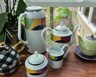 Multiple Tea sets
