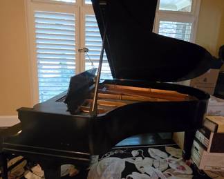 Kurzman Black Baby Grand. Needs work. Selling CHEAP!