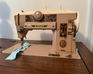 Singer 401A Sewing Machine with Stand