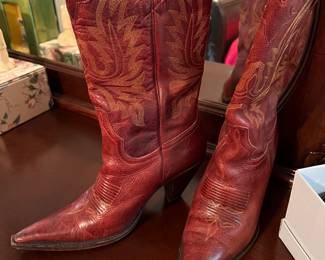 Ladies boots