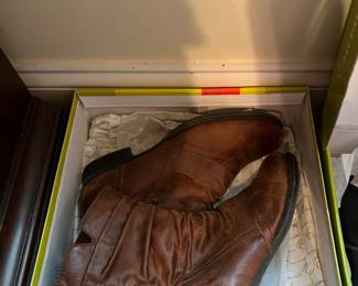 Ladies boots