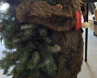 Christmas bear 4’
