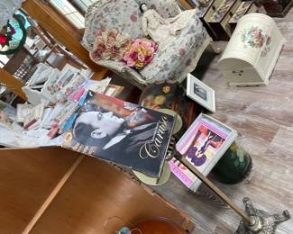 Sale Picture