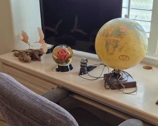 Globe