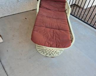Outdoor lounge