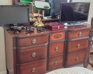 Dresser/small televisions