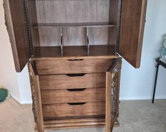 Entertainment center