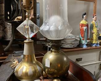 tons of lamps - many unique designs