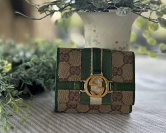 Gucci wallet