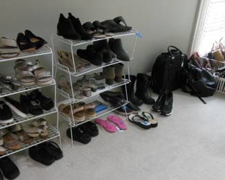 ladies shoes and purses