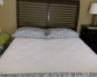 Queen bed