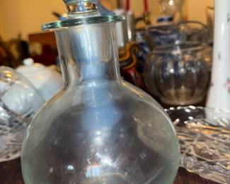 Glass decanter