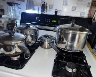Sauce pans