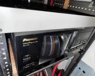 Pioneer PD-F17 101-disc CD jukebox
