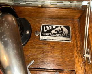 Victor Talking Machine Co.