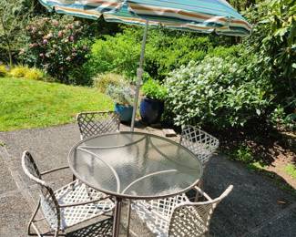 Patio Table Chairs & Umbrella