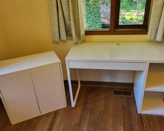 Student White Desk & Cabinet