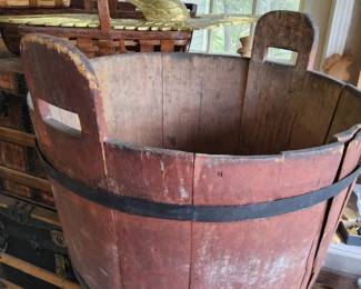 Lg old red paint wash tub