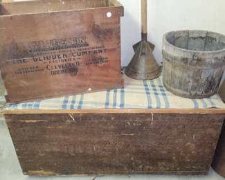 Blanket box