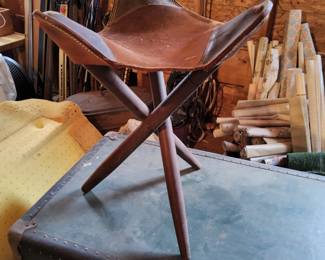 Leather & hide stool