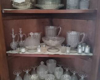 One thousand eyes glassware set