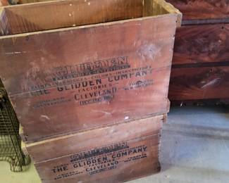Advertising crates