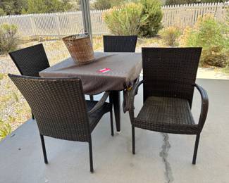 Nice Fiber Dining Table and Chairs