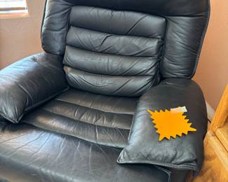 Recliner (2)