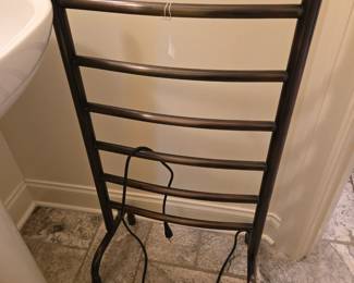 Towel warmer