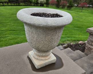 Pair of urns