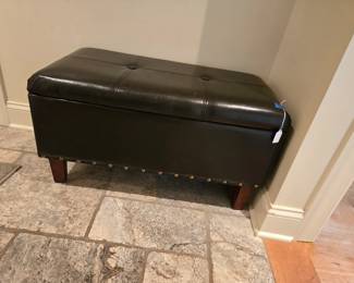 Pair storage chests