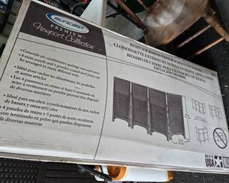 Outdoor screen enclosure