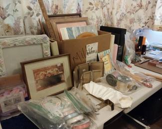 Pictures & frames, ribbon