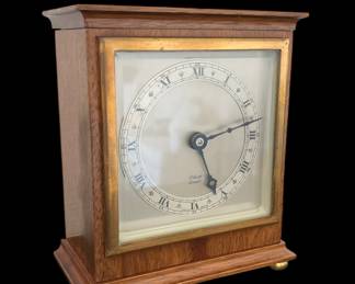 Elliot London Wood Case Mantle Clock Item Description
Notes: Sold as is - unclear if it works
Dimensions
5" x 2.75" x 6"