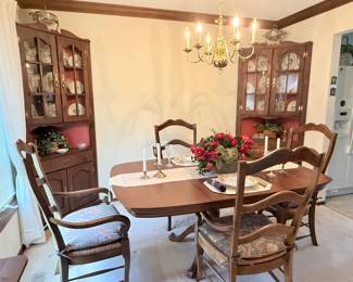 Dining Room Table, 4 captain's chairs, one leaf; 2 corner display cabinets