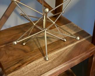 Starburst table decor