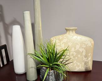 Ceramic & glass vases