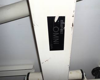 OMNI drafting table