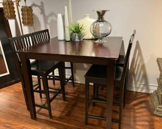 Square Pub Table with 4 chairs, Italian Reproduction