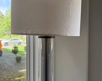 Column floor lamp