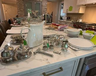 Kitchen items (what's left)