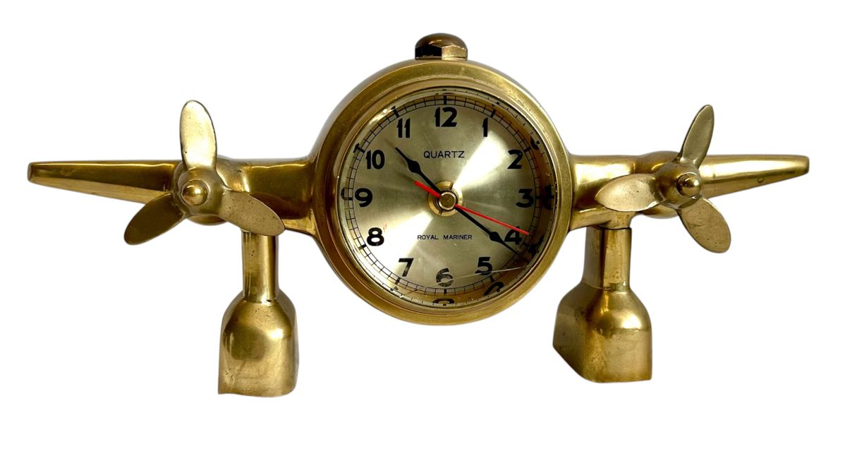 Desk clock