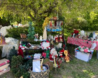 Still showing Christmas