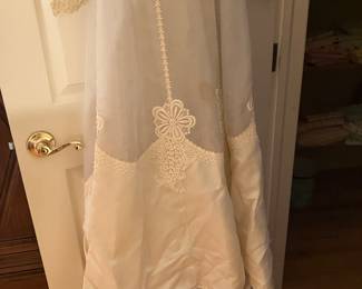 Vintage wedding dress