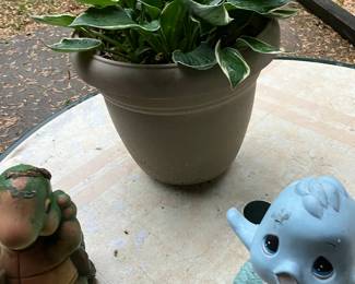 Small garden decorations