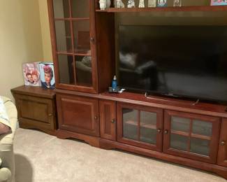 Wall unit many pieces