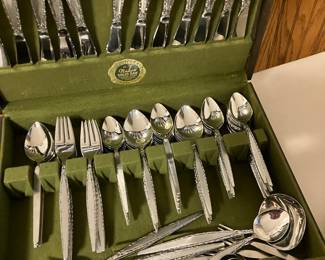 Rogers stainless steel cutlery set