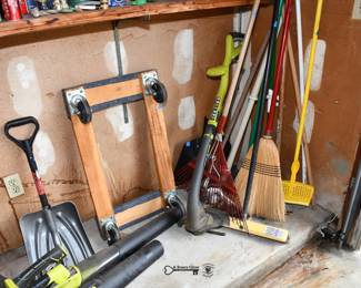 0379Garage