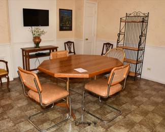 220Second Kitchen