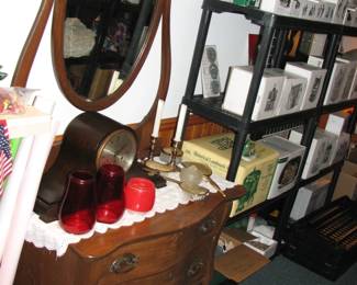 Antique dresser with mirror, Mantle clock, Kerosene lamp globes
